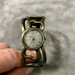 E Time Women's Bronze Heart Link Quartz Bracelet Watch